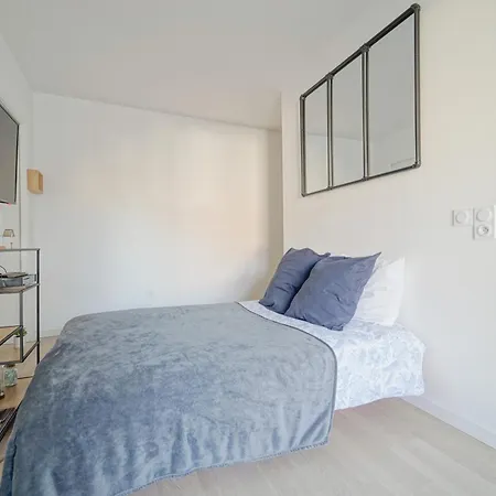 公寓 Parking, Balcon, Vue Jardin A 5 Minutes Du Metro 圣旺